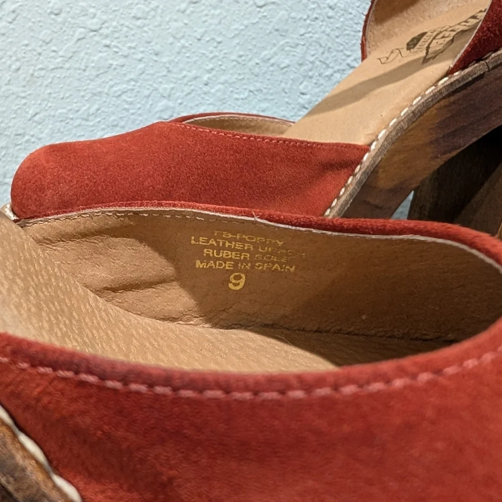 FreeBird Poppy Platform Maryjane Pumps Orange/ Red Ankle Straps size 9